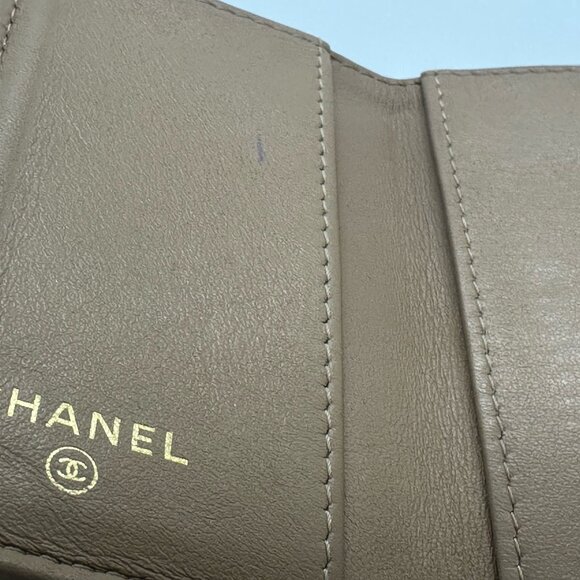 CHANEL Boy Flap Wallet Quilted Caviar Beige - Preowned, Box, Dust Bag - Picture 9 of 11